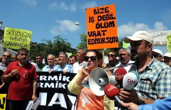 Çatalağzı'nda Termik Santral Protestosu Çatalağzı'nda Termik Santral Protestosu