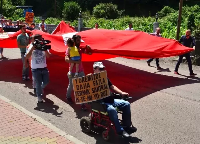 Çatalağzı'nda Termik Santral Protestosu Çatalağzı'nda Termik Santral Protestosu