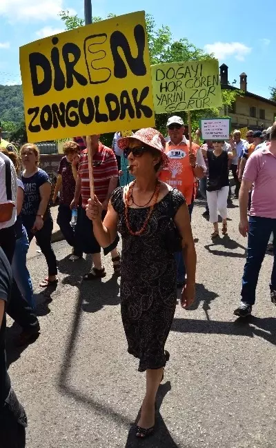 Çatalağzı'nda Termik Santral Protestosu Çatalağzı'nda Termik Santral Protestosu