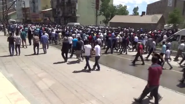 Suruç'taki Terör Saldırısı - İngilizce Öğretmeni Aksu'nun Cenazesi
