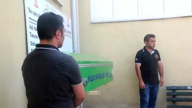 İntihar Eden Vatandaş Gözyaşları Arasında Toprağa Verildi ...