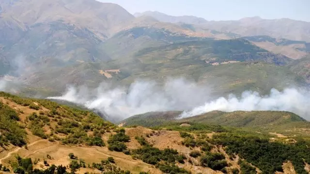 Tunceli'deki Orman Yangını Kontrol Altına Alınamıyor Tunceli'deki Orman Yangını Kontrol Altına Alınamıyor
