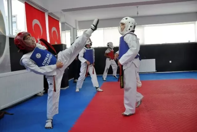 Sessiz Fırtına Dünya Şampiyonası'na Hazırlanıyor Sessiz Fırtına Dünya Şampiyonası'na Hazırlanıyor