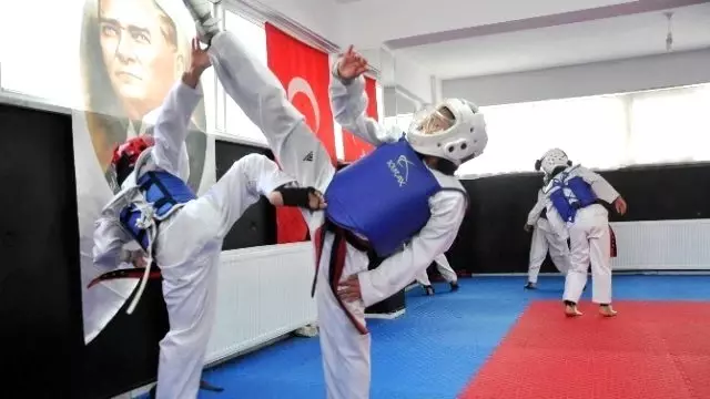 Sessiz Fırtına Dünya Şampiyonası'na Hazırlanıyor Sessiz Fırtına Dünya Şampiyonası'na Hazırlanıyor