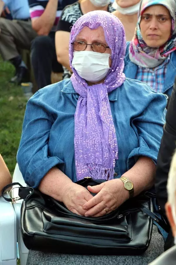 Termik Santral Toplantısında Maskeli Tepki Termik Santral Toplantısında Maskeli Tepki