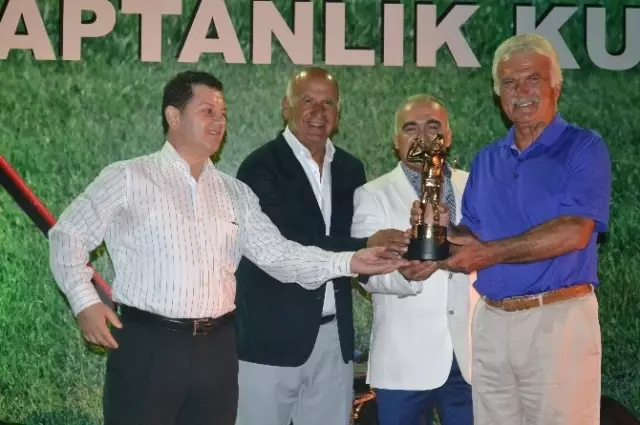 Kaptanlık Kupasını Fikret Ünlü Kaptı