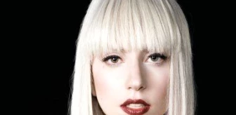 Lady Gaga'nın Yüzüğü Sosyal Medyayı Salladı