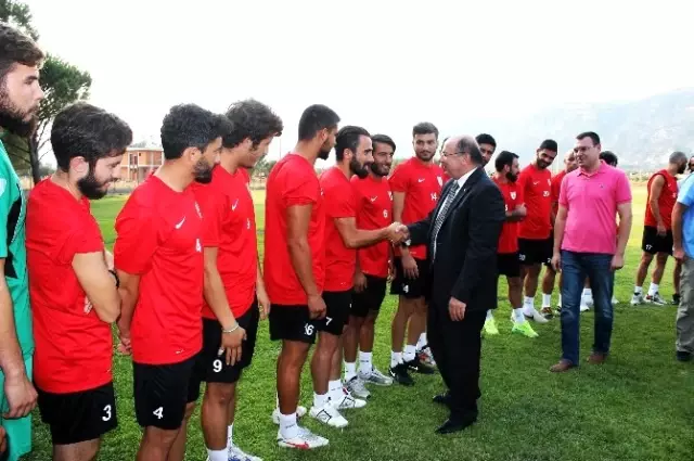 Muğlaspor'a Vali Dopingi Muğlaspor'a Vali Dopingi