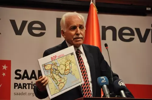 Kamalak: İncirlik Üssü'nün Açılması Tarihi Bir Hata Kamalak: İncirlik Üssü'nün Açılması Tarihi Bir Hata