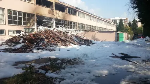 Izmir De Meslek Lisesi Yandi Izmir
