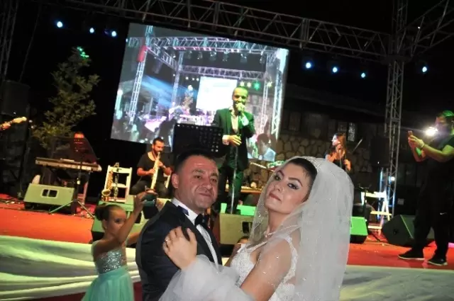 Kastamonu Belediye Başkanı Tahsin Babaş, Oğlunu Evlendirdi