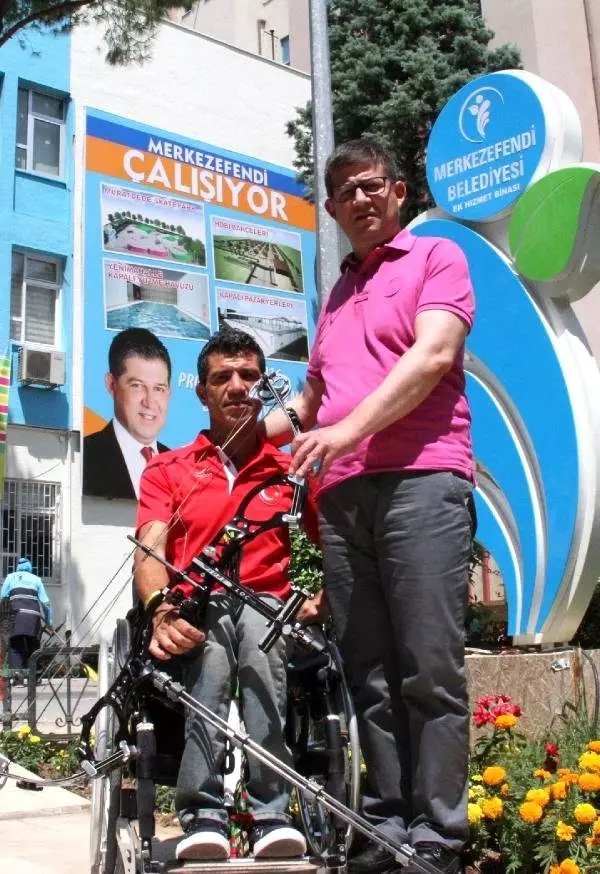 Engelli Sporcuya Sandalye Desteği Haber Engelli Sporcuya Sandalye Desteği Haber