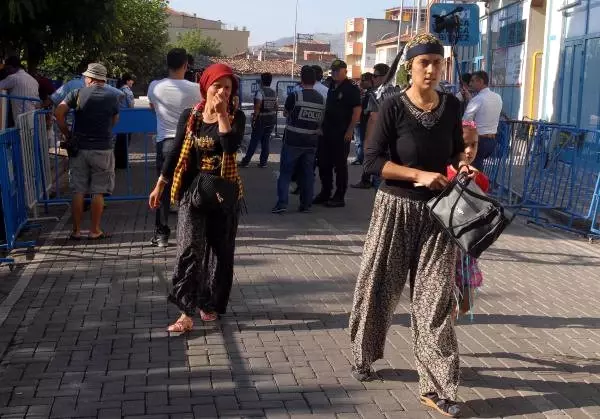 Soma Faciası Davasında Sanık Ramazan Doğru: Yeni Maden Sahası İçin İşçilerle AK Parti Mitingine... Soma Faciası Davasında Sanık Ramazan Doğru: Yeni Maden Sahası İçin İşçilerle AK Parti Mitingine...