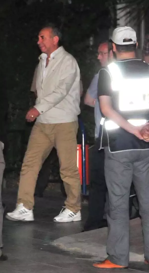 Soma Faciası Davasında Sanık Ramazan Doğru: Yeni Maden Sahası İçin İşçilerle AK Parti Mitingine... Soma Faciası Davasında Sanık Ramazan Doğru: Yeni Maden Sahası İçin İşçilerle AK Parti Mitingine...