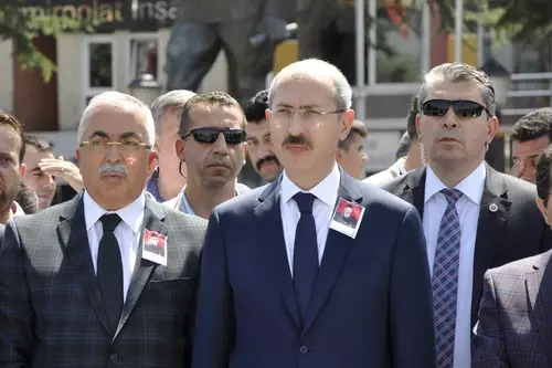 Şehit Jandarma Teğmen Turan, Gözyaşları Arasında Toprağa Verildi