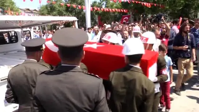 Şehit Jandarma Teğmen Turan Son Yolculuğuna Uğurlandı