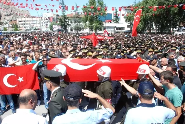 Şehit Teğmenin Babası: Vatan Sağ Olsun, Düşman Çatlasın