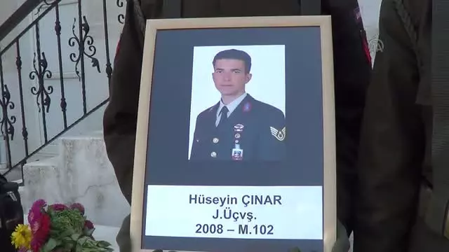 Rize'de Boğulan Astsubay Hüseyin Çınar'ın Cenazesi Rize'de Boğulan Astsubay Hüseyin Çınar'ın Cenazesi