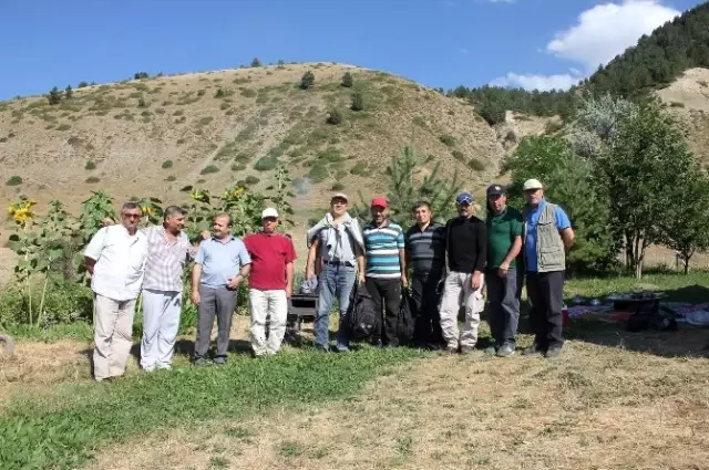 Oltu'da Doğa Yürüyüşleri Sürüyor