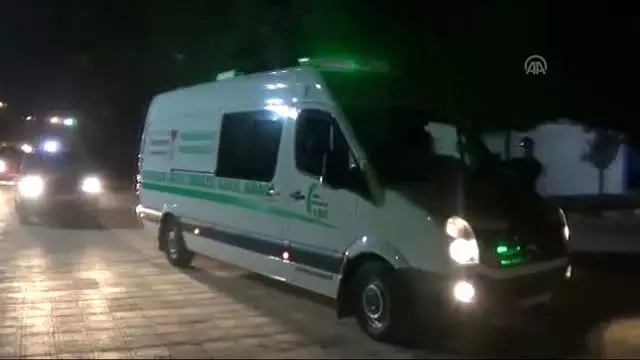 Şehit Uzman Erbaş Bıçakcı'nın Cenazesi Andırın'a Getirildi Şehit Uzman Erbaş Bıçakcı'nın Cenazesi Andırın'a Getirildi