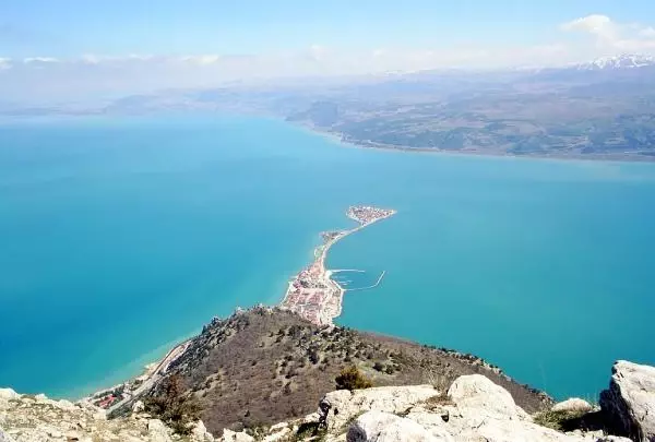 Eğirdir Gölü'nü Kirlilikten Kurtaracak Proje Eğirdir Gölü'nü Kirlilikten Kurtaracak Proje