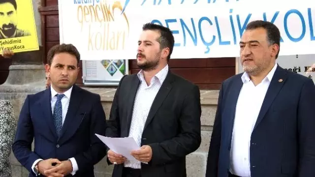 Kütahya'da Yunus Koca İçin Gıyabi Cenaze Namazı Kütahya'da Yunus Koca İçin Gıyabi Cenaze Namazı