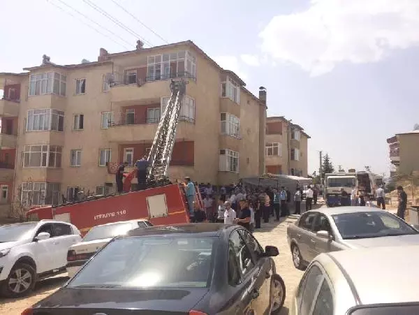 Kahramanmaraşlı Şehit Başkomiserin Evinde Yas Kahramanmaraşlı Şehit Başkomiserin Evinde Yas