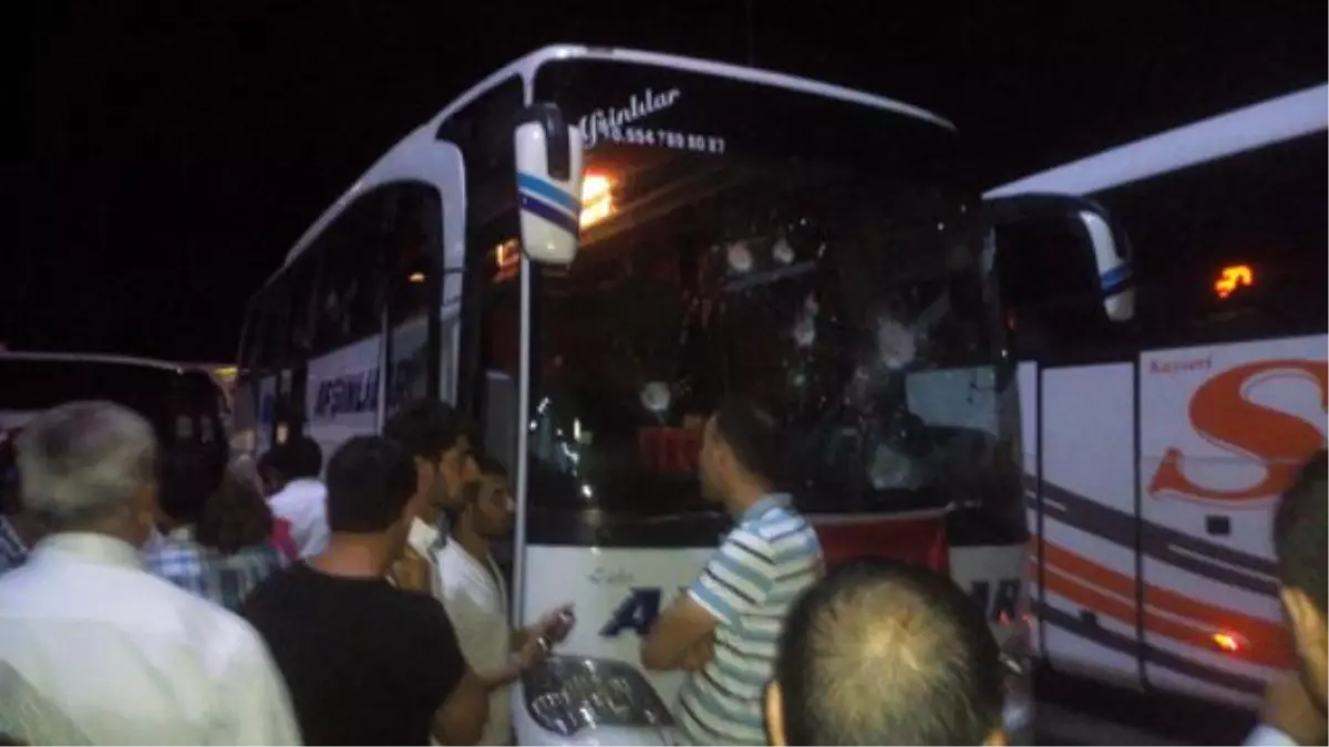 Kirsehir De Otobuse Tasli Sopali Saldiri Kirsehir