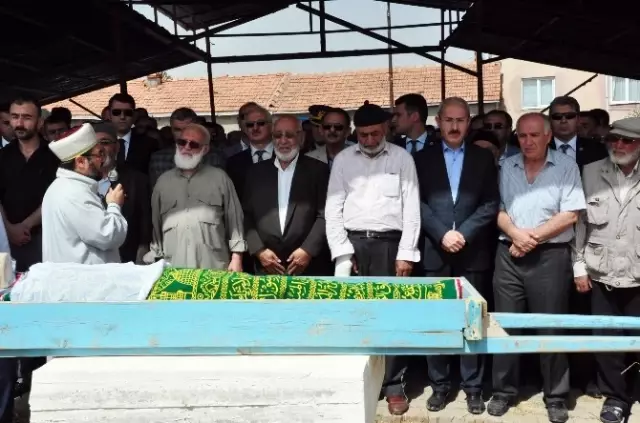 Ulaştırma Bakanı Bilgin'in Babaannesi Vefat Etti