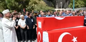 Namık Havutça: Balıkesirli Şehit Astsubay Göçkün Binlerce Kişinin Gözyaşlarıyla Uğurlandı Namık Havutça: Balıkesirli Şehit Astsubay Göçkün Binlerce Kişinin Gözyaşlarıyla Uğurlandı