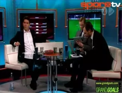 Aman Hocam Dikkat! | Ferguson'nun Ayağına Düştü... Aman Hocam Dikkat! | Ferguson'nun Ayağına Düştü...