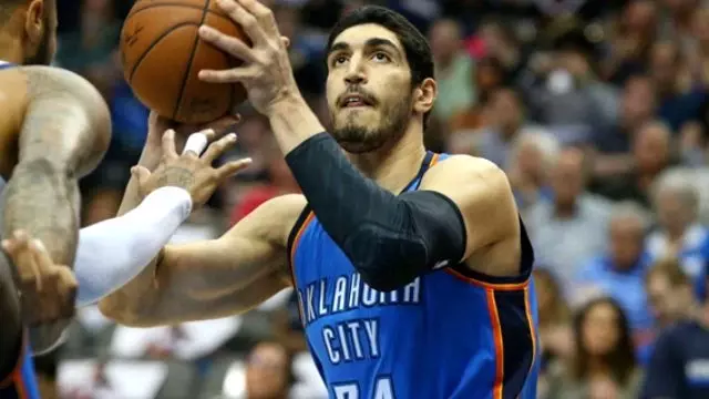 Enes Kanter'den Avrupa Şampiyonası Tepkisi: Elinize Yüzünüze Bulaştırdınız Enes Kanter'den Avrupa Şampiyonası Tepkisi: Elinize Yüzünüze Bulaştırdınız