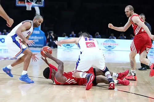 Fransa: 76 - Türkiye: 53 Fransa: 76 - Türkiye: 53