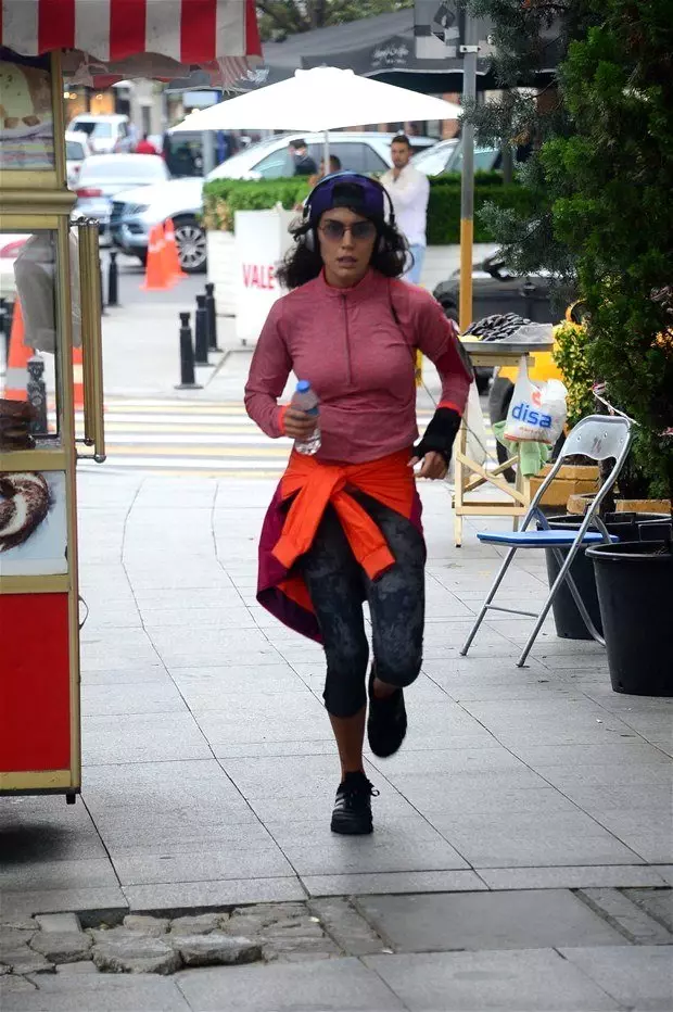 Survivor Serenay Aktaş Bisikletten Düştü Survivor Serenay Aktaş Bisikletten Düştü