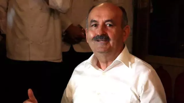 Sağlık Bakanı: Faruk Bey'in Aday Olması İsteğini Eleştirmem Sağlık Bakanı: Faruk Bey'in Aday Olması İsteğini Eleştirmem