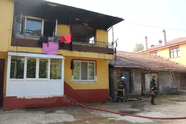 Elektrik Kontağı Evi Yaktı Haberler