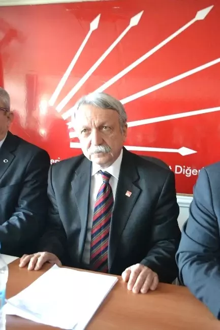Isparta'da Milletvekili Adayları Açıklandı Isparta'da Milletvekili Adayları Açıklandı