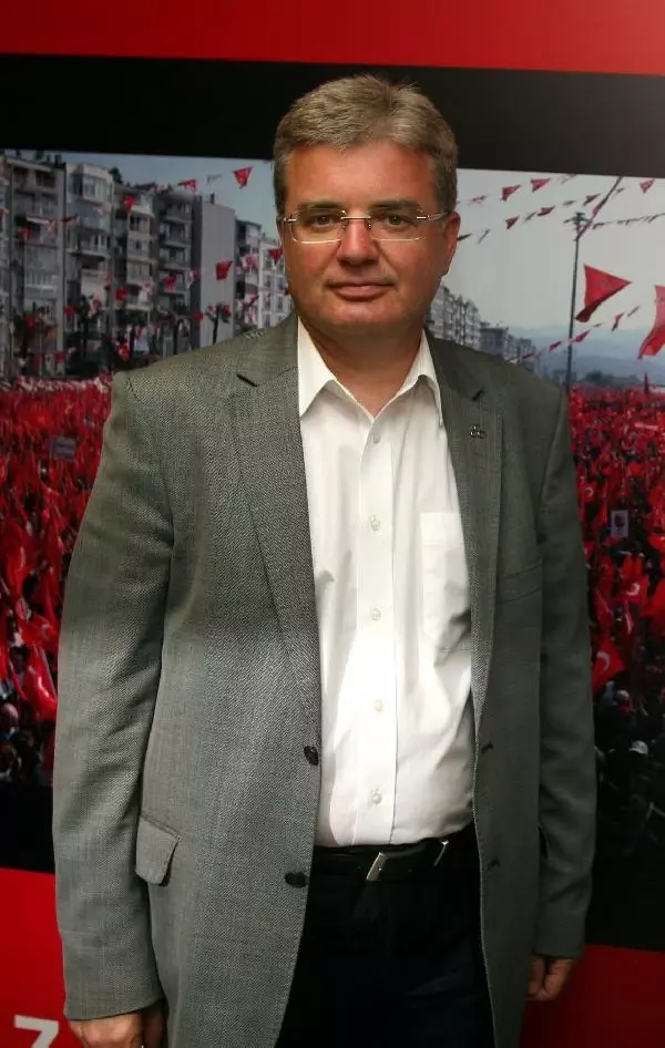 MHP'de Kadın Yükselişi MHP'de Kadın Yükselişi