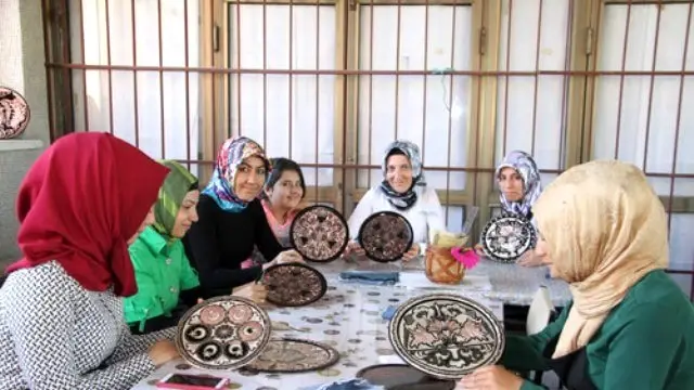Erzincan�da Sepet, Tablo ve Bakır İşlemeciliği Kursları Açıldı Haberler