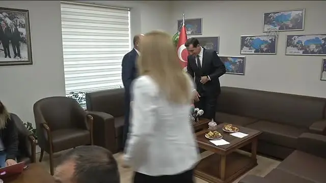 MHP'de Bayramlaşma - AK Parti Heyetinin Ziyareti MHP'de Bayramlaşma - AK Parti Heyetinin Ziyareti