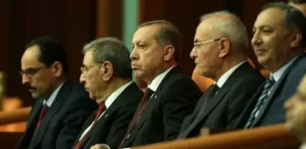 Yurdusev Özsökmenler: Erdoğan Meclis Açılış Töreninde Konuştu, HDP'liler Salonu Terk Etti Yurdusev Özsökmenler: Erdoğan Meclis Açılış Töreninde Konuştu, HDP'liler Salonu Terk Etti