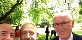 Başkan Kurt'un Kılıçdaroğlu ile Hatıra 'Selfie'si