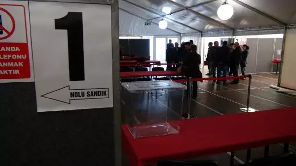 1 Kasım Seçimleri İçin Yurt Dışında Sandıklar Kuruldu
