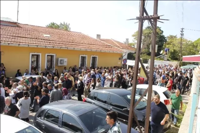 Ünlü Sanatçı Tomris İncer Son Yolculuğuna Uğurlandı