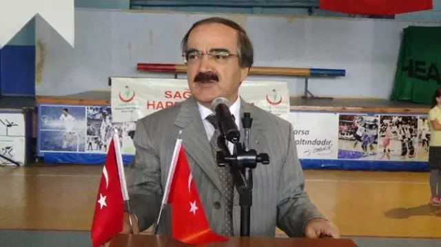 Türkiye Sağlıklı Beslenme ve Hareketli Yaşam Programı' Kapsamında Bisiklet Dağıtım Programı... Türkiye Sağlıklı Beslenme ve Hareketli Yaşam Programı' Kapsamında Bisiklet Dağıtım Programı...
