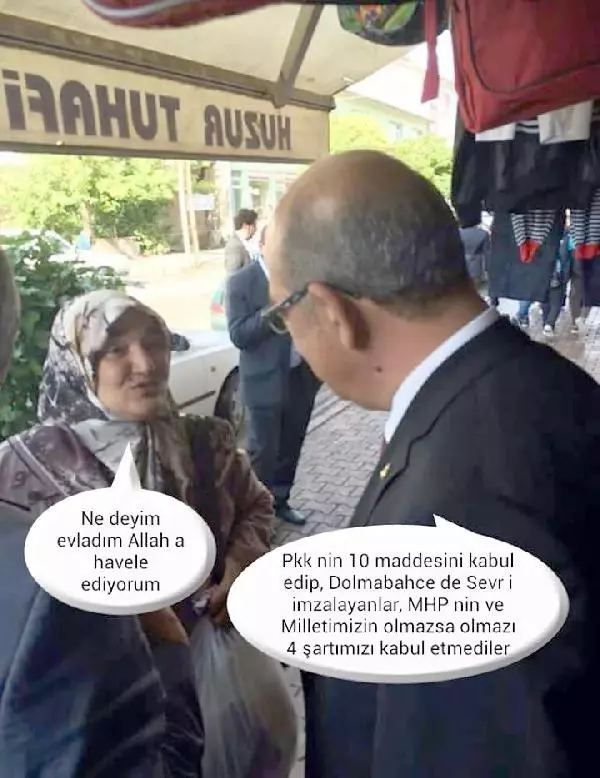 MHP'li Aday, Seçmenlerle Çektirdiği Fotoğrafları Konuşturdu MHP'li Aday, Seçmenlerle Çektirdiği Fotoğrafları Konuşturdu