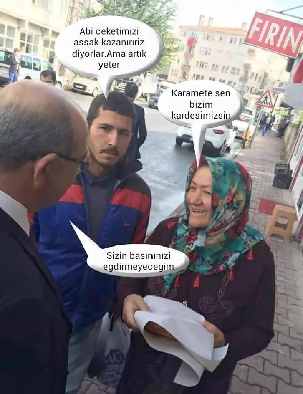 MHP'li Aday, Seçmenlerle Çektirdiği Fotoğrafları Konuşturdu MHP'li Aday, Seçmenlerle Çektirdiği Fotoğrafları Konuşturdu