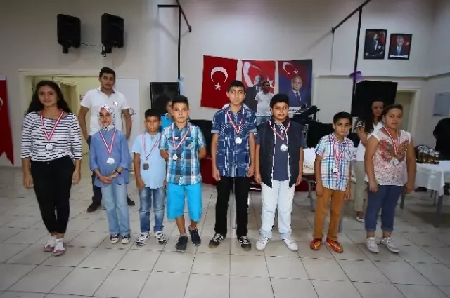 92 Öğrenci Satranç Turnuvasında Ter Döktü 92 Öğrenci Satranç Turnuvasında Ter Döktü
