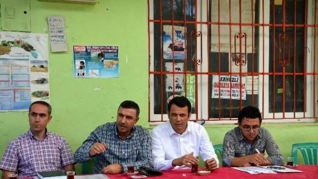 DSİ Bölge Müdürü Özgür, Kaş'ta Vatandaşları Dinledi DSİ Bölge Müdürü Özgür, Kaş'ta Vatandaşları Dinledi