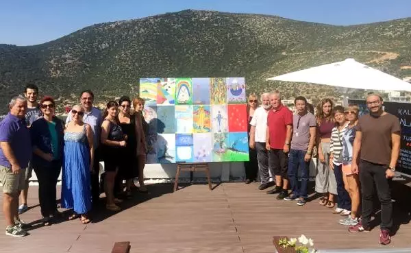 Kalamar Çalıştayında 18 Sanatçı 'Barış' Temalı Tablo Yaptı Kalamar Çalıştayında 18 Sanatçı 'Barış' Temalı Tablo Yaptı